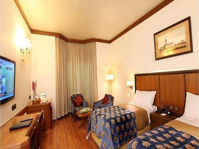Hotel Samrat, Nuova Delhi Esterno foto