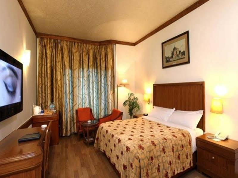 Hotel Samrat, Nuova Delhi Esterno foto